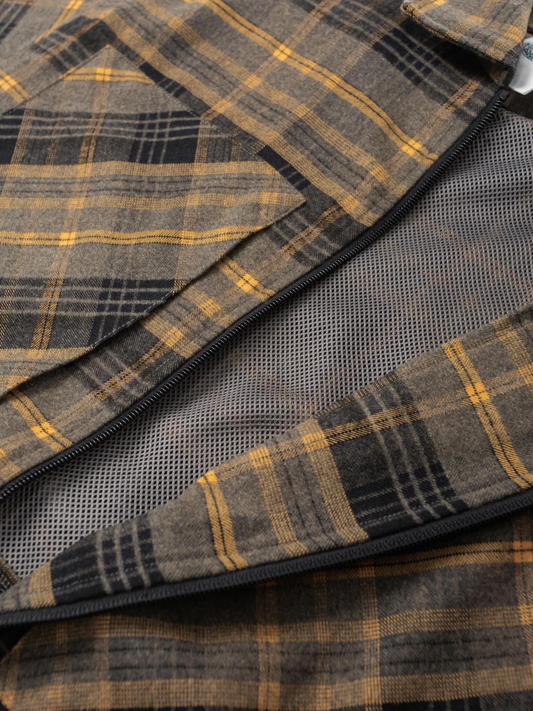 Plaid Runner Zip-Thru Shirt - Image 4