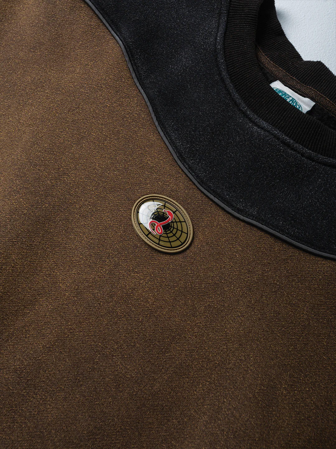 Washed Dilate Crew Fleece - Image 6